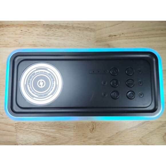 Charging speaker - Picture 3 of 5